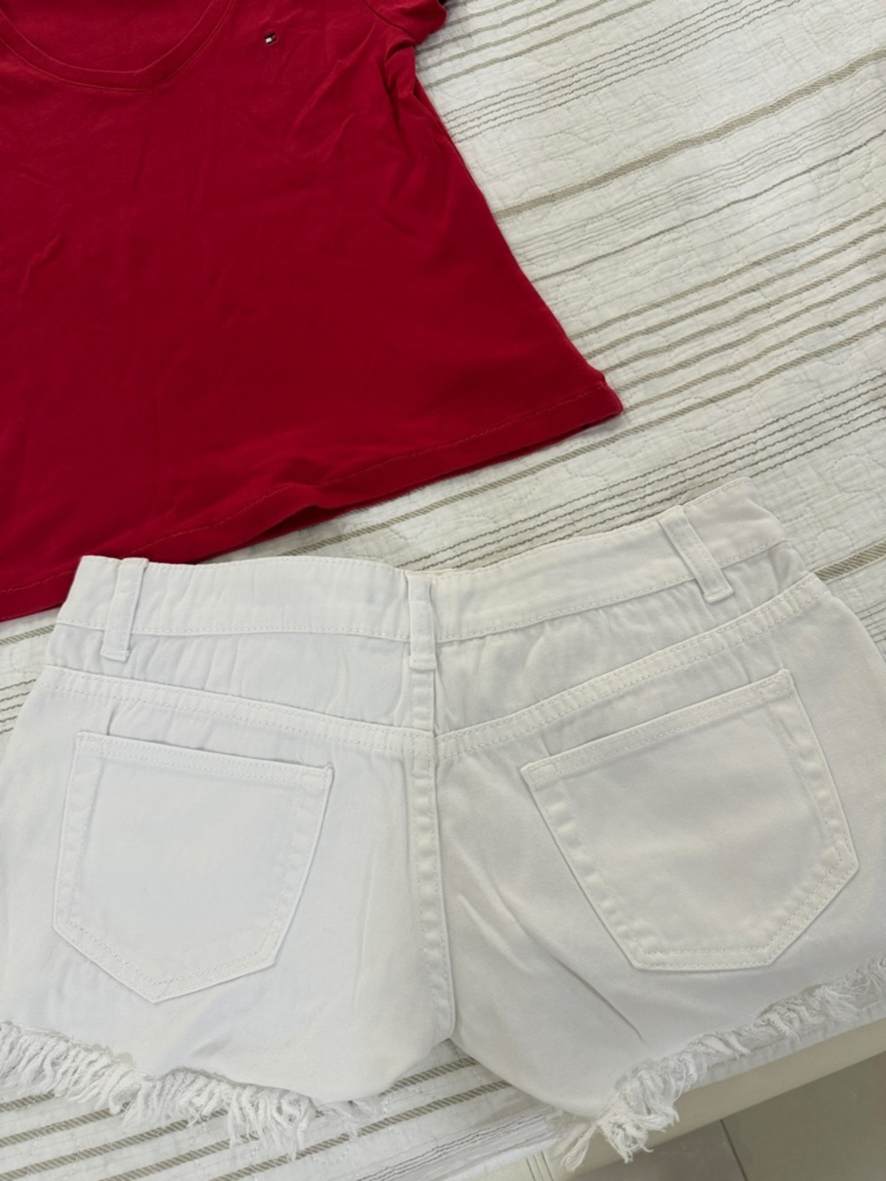 Tommy Hilfiger Red V-Neck and white short - Picture 3 of 5